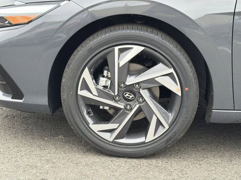 New 2026 Hyundai Elantra Limited FWD image 12