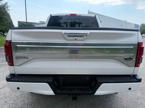 Used 2017 Ford F150 Platinum w/ Equipment Group 701A Luxury AWD/4WD image 4