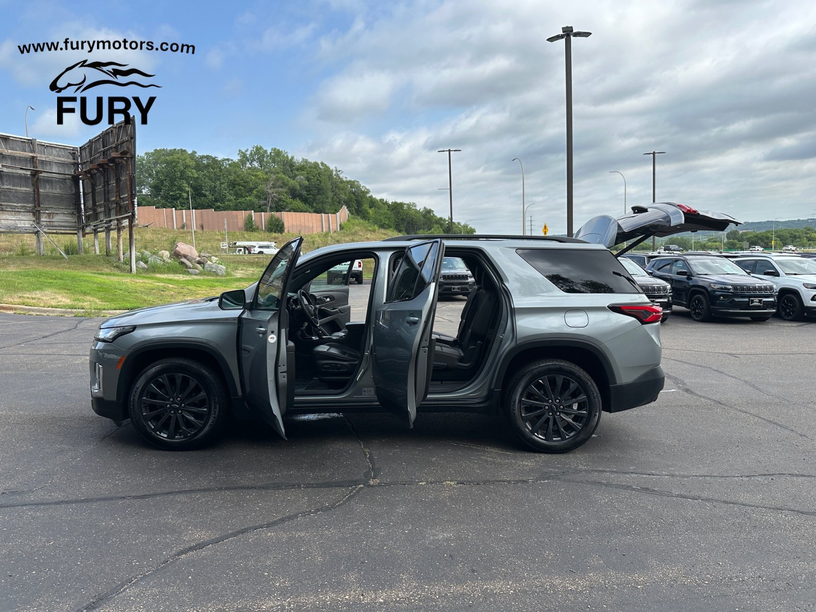 Used 2023 Chevrolet Traverse RS AWD/4WD image 48