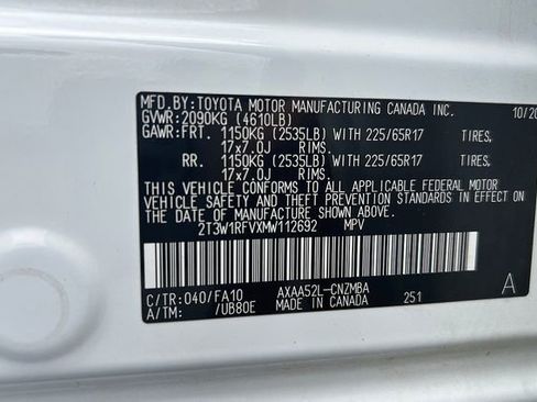 Used 2021 Toyota RAV4 XLE FWD image 38