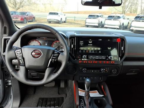 New 2026 Nissan Frontier Pro-X w/ Tow Package RWD image 9
