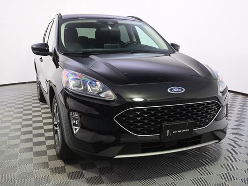 Used 2020 Ford Escape SEL image 8
