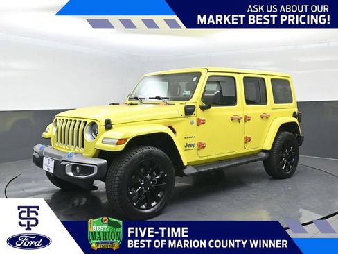 Used 2023 Jeep Wrangler Unlimited Sahara w/ Cold Weather Group AWD/4WD image 1