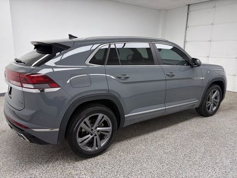 Used 2024 Volkswagen Atlas Cross Sport SEL R-Line AWD/4WD image 7