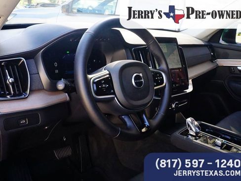 Used 2025 Volvo XC90 B6 Core w/ Protection Package Premier AWD/4WD image 18