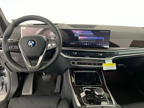 Used 2026 BMW X5 xDrive40i AWD/4WD image 12