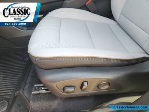 Used 2026 Chevrolet Traverse High Country w/ LPO, Floor Liner Package FWD image 25