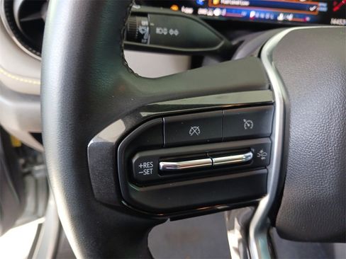 Used 2024 Chevrolet Colorado ZR2 w/ Technology Package image 36