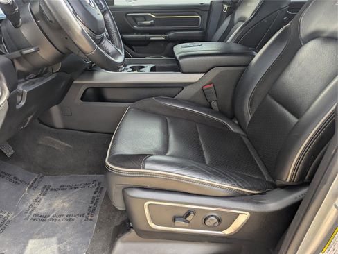 Used 2024 RAM 1500 Laramie image 17