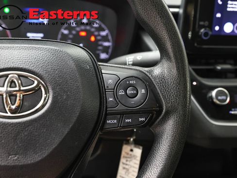 Used 2023 Toyota Corolla LE w/ Carpet Mat Package (TMS) FWD image 16
