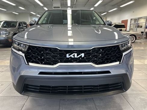 Used 2023 Kia Sorento LX AWD/4WD image 19