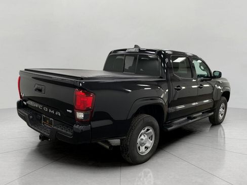 Used 2022 Toyota Tacoma DOUBLE CAB image 4