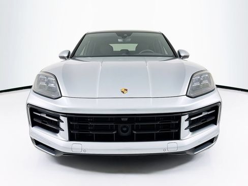 Certified 2026 Porsche Cayenne Coupe AWD/4WD image 6