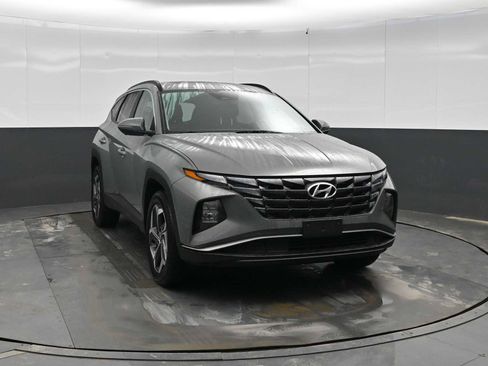 Used 2024 Hyundai Tucson SEL w/ Convenience Package image 3