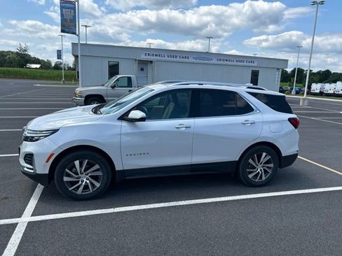 Used 2024 Chevrolet Equinox Premier AWD/4WD image 2