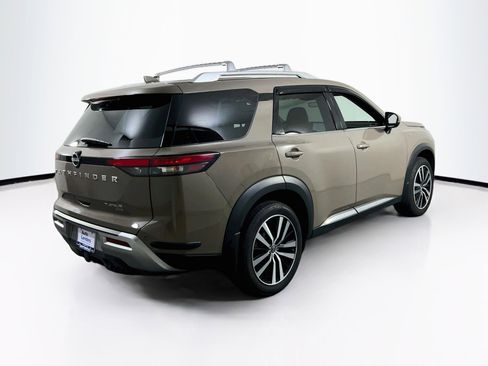 Used 2023 Nissan Pathfinder Platinum AWD/4WD image 5