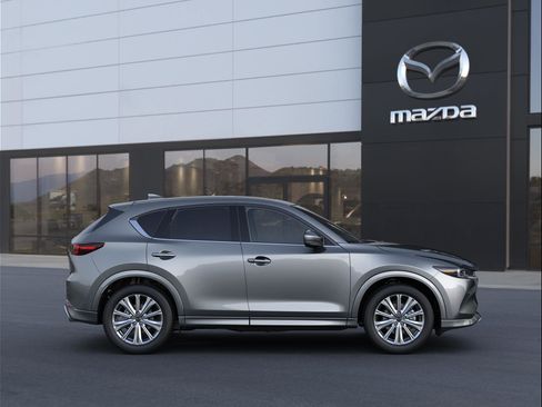 New 2025 MAZDA CX-5 Signature image 5