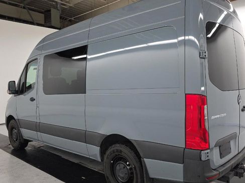Used 2024 Mercedes-Benz Sprinter 2500 image 6