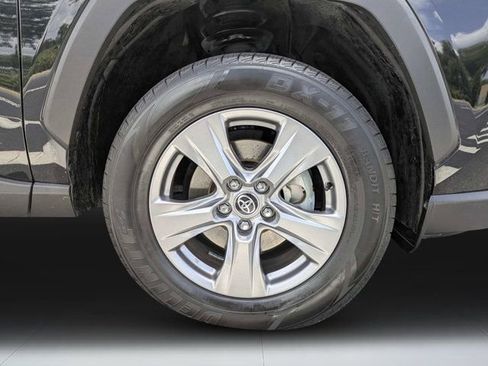 Used 2023 Toyota RAV4 LE AWD/4WD image 10