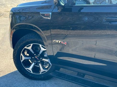 New 2026 GMC Yukon AT4 w/ AT4 Premium Plus Package image 8