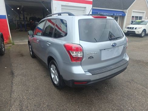 Used 2015 Subaru Forester 2.5i Premium AWD/4WD image 6