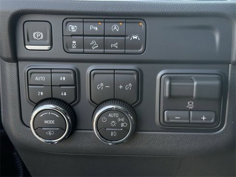 New 2026 Chevrolet Tahoe High Country image 19