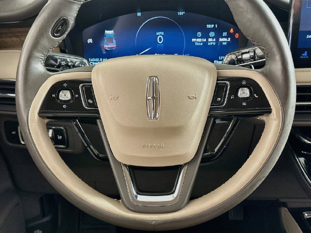 Used 2023 Lincoln Corsair Reserve w/ Equipment Group 201A FWD image 14