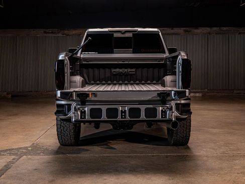 Used 2025 GMC Sierra 3500 AT4 w/ AT4 Premium Plus Package AWD/4WD image 8