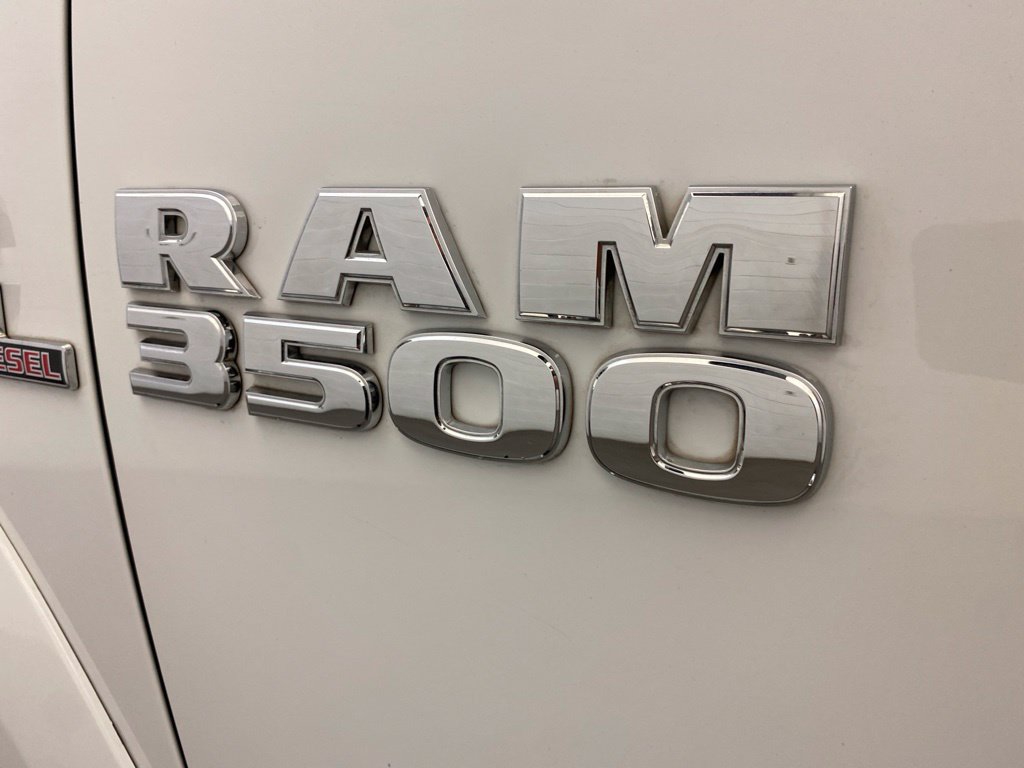 Used 2016 RAM 3500 Laramie w/ Convenience Group AWD/4WD image 10