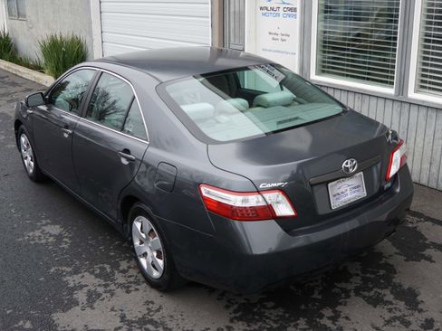 Used 2009 Toyota Camry Hybrid image 16