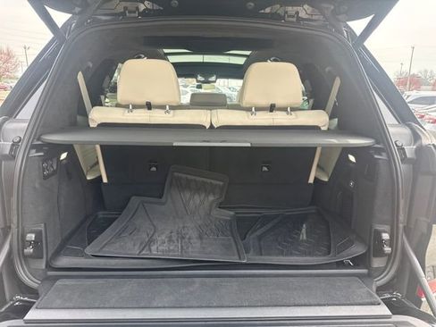 Used 2023 BMW X7 xDrive40i w/ M Sport Package AWD/4WD image 25