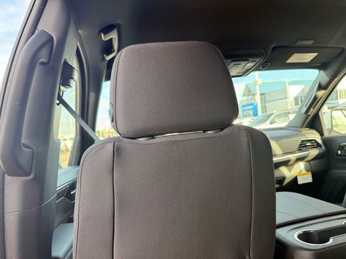 New 2026 Chevrolet Suburban LS image 33