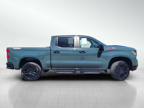 Used 2025 Chevrolet Silverado 1500 LT Trail Boss w/ Convenience Package II AWD/4WD image 3