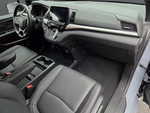 Used 2023 Honda Odyssey Sport image 18