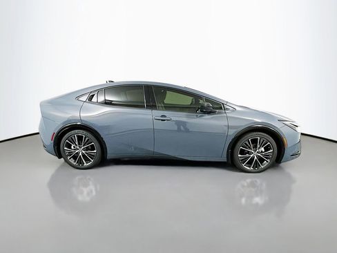 Used 2026 Toyota Prius XLE image 4