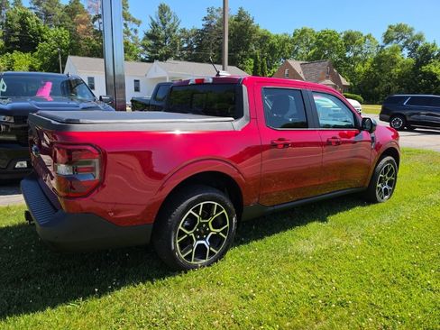 Used 2025 Ford Maverick Lariat AWD/4WD image 4