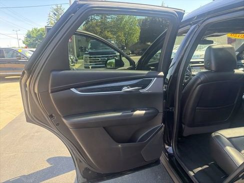 Used 2020 Cadillac XT5 Premium Luxury AWD/4WD image 22
