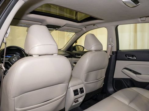 Used 2021 Nissan Altima 2.5 SL image 9