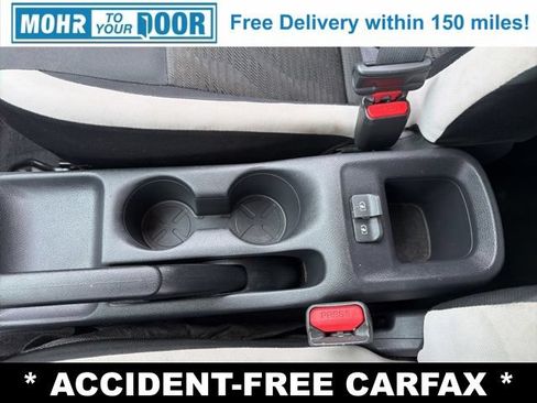 Used 2021 Nissan Versa SV FWD image 19