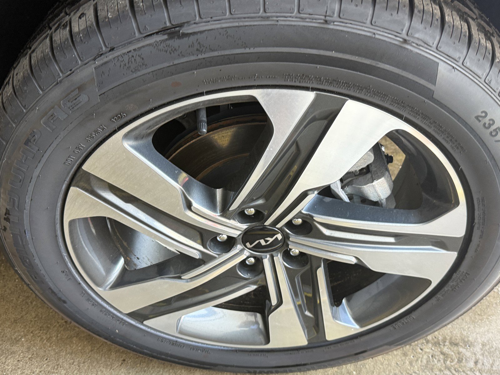 Used 2023 Kia Sorento EX AWD/4WD image 37