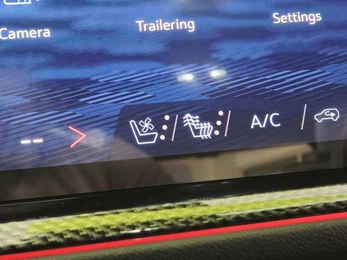 New 2026 Chevrolet Traverse High Country AWD/4WD image 24