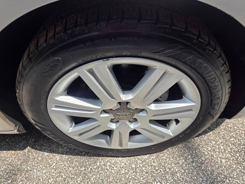 Used 2009 Audi A4 2.0T Premium FWD image 40