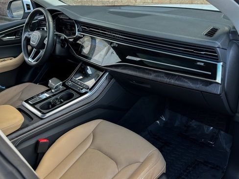 Used 2025 Audi Q8 Premium Plus image 21