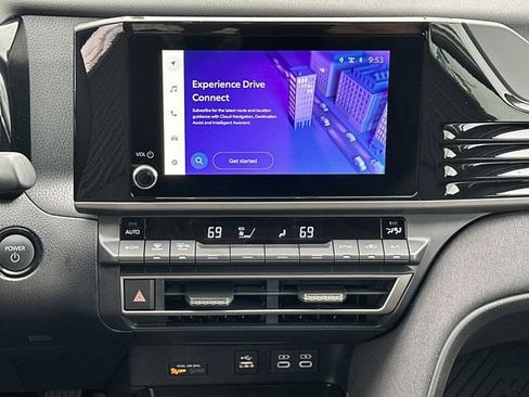 Certified 2025 Toyota Camry LE image 13