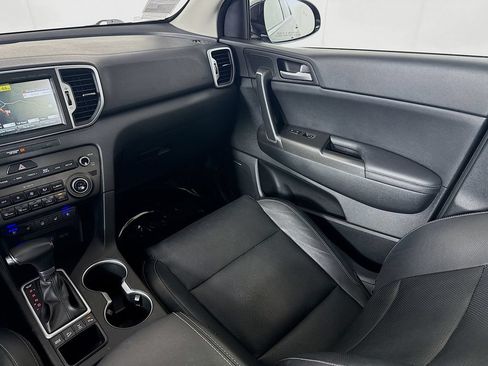 Certified 2017 Kia Sportage EX w/ EX Technology Package AWD/4WD image 31