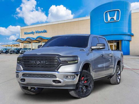 Used 2019 RAM 1500 Limited RWD image 1