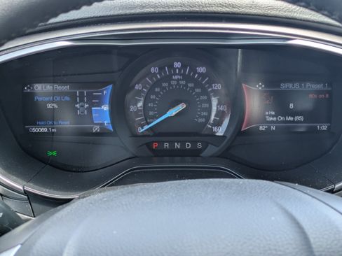 Used 2019 Ford Fusion SEL FWD image 17