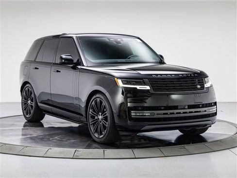Used 2025 Land Rover Range Rover SE AWD/4WD image 7