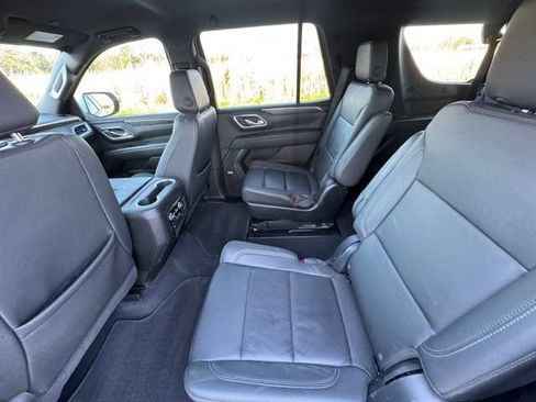 Used 2024 Chevrolet Tahoe Z71 w/ Luxury Package AWD/4WD image 28