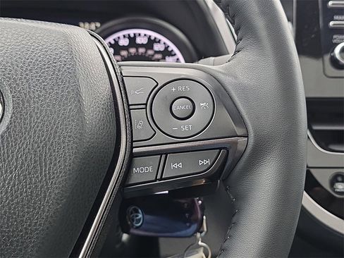 Used 2024 Toyota Camry SE image 22